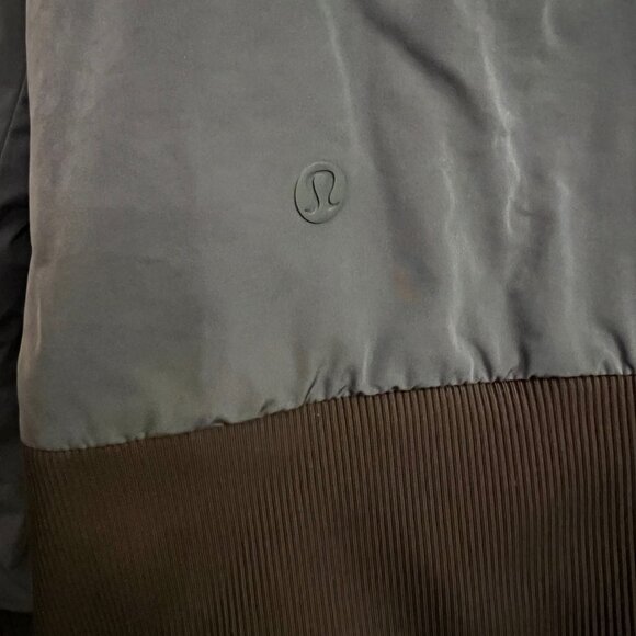Lululemon  Non-Stop Bomber *Reversible - Picture 5 of 8